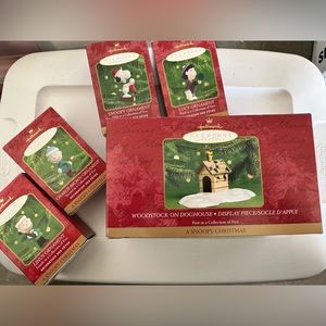 Lot of HALLMARK SNOOPY ornaments - 5 total